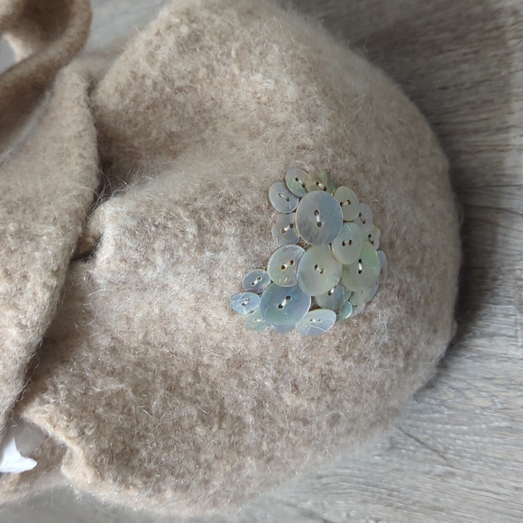 Beautiful Knit Knot Handbag - Picture 3 of 3